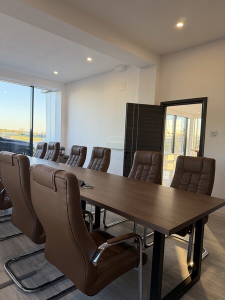 Birou de inchiriat /zi/24h