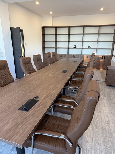 Birou de inchiriat /zi/24h