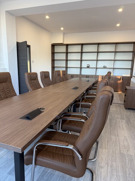 Birou de inchiriat /zi/24h